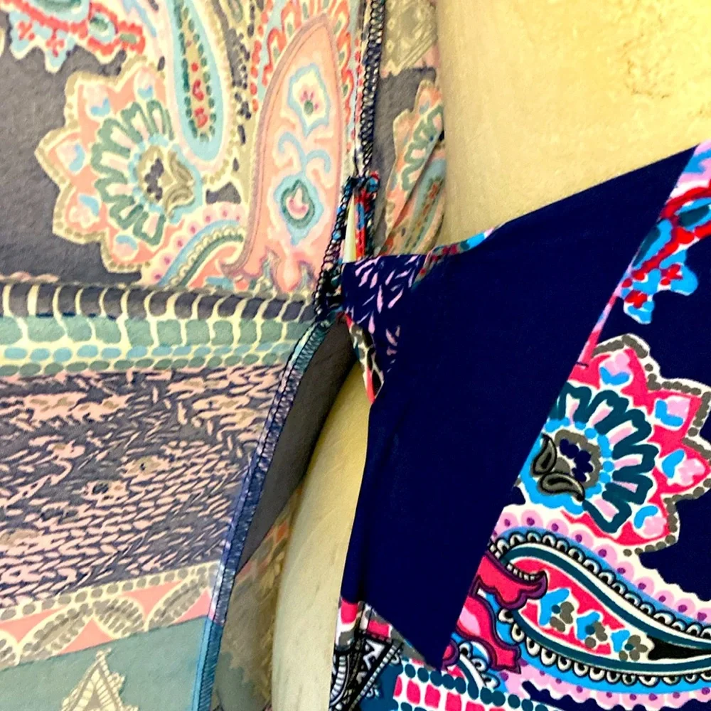 Colourful wrap dress - Picture 3 of 4